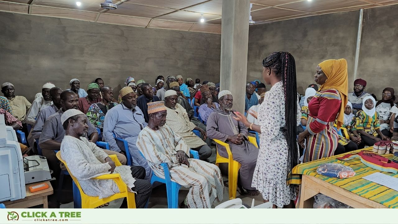 Big News: Click A Tree hat eine zweite Unternehmerschule in Ghana eröffnet.